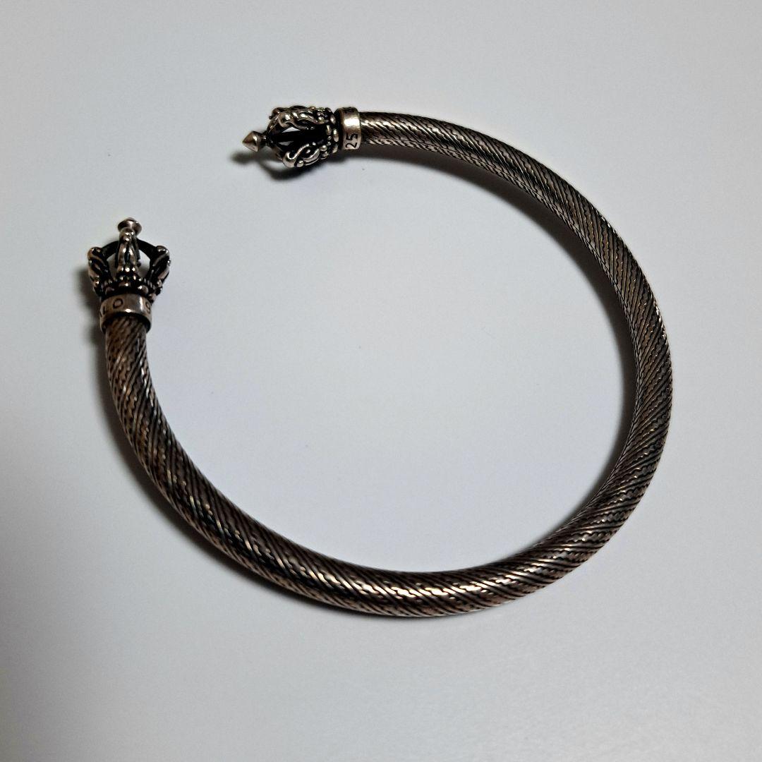 ソカロ　ドージェ　ツイスト　バングル