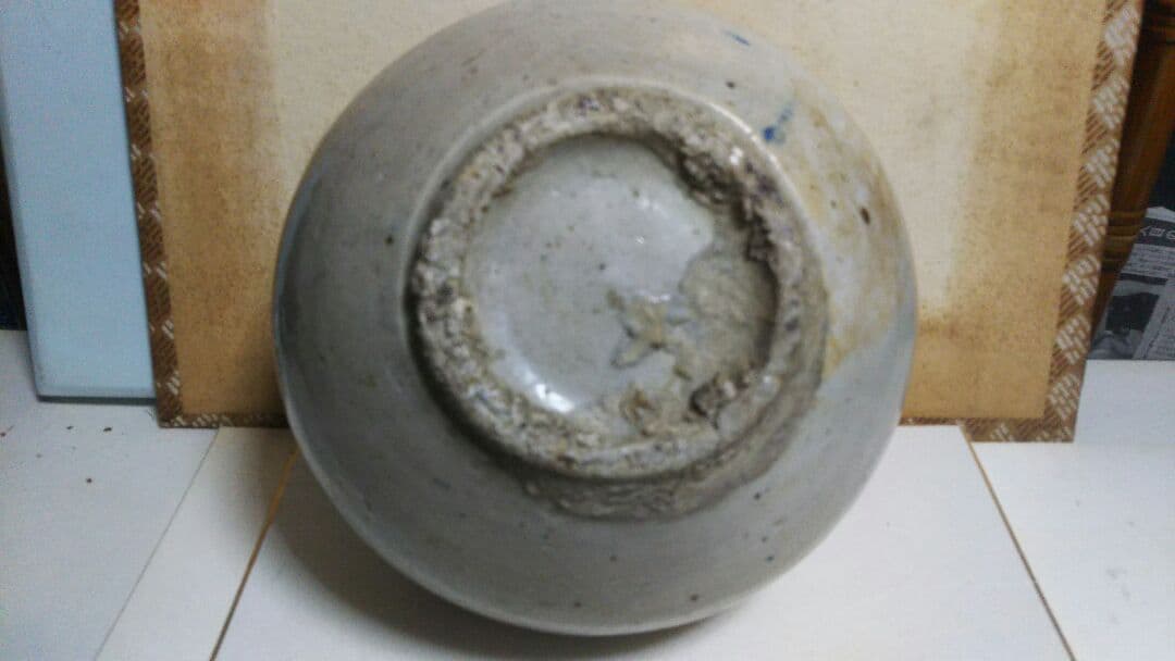 李朝染付け壷李朝初期です