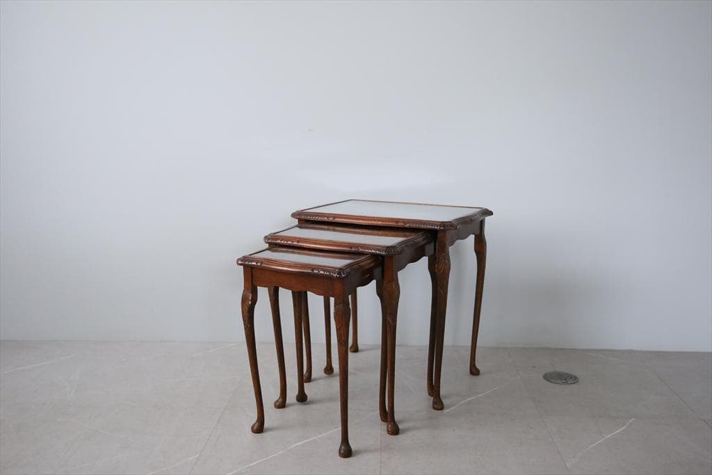 英国アンティーク猫脚ネストテーブル3台/木製机/サイドテーブル(88-11)