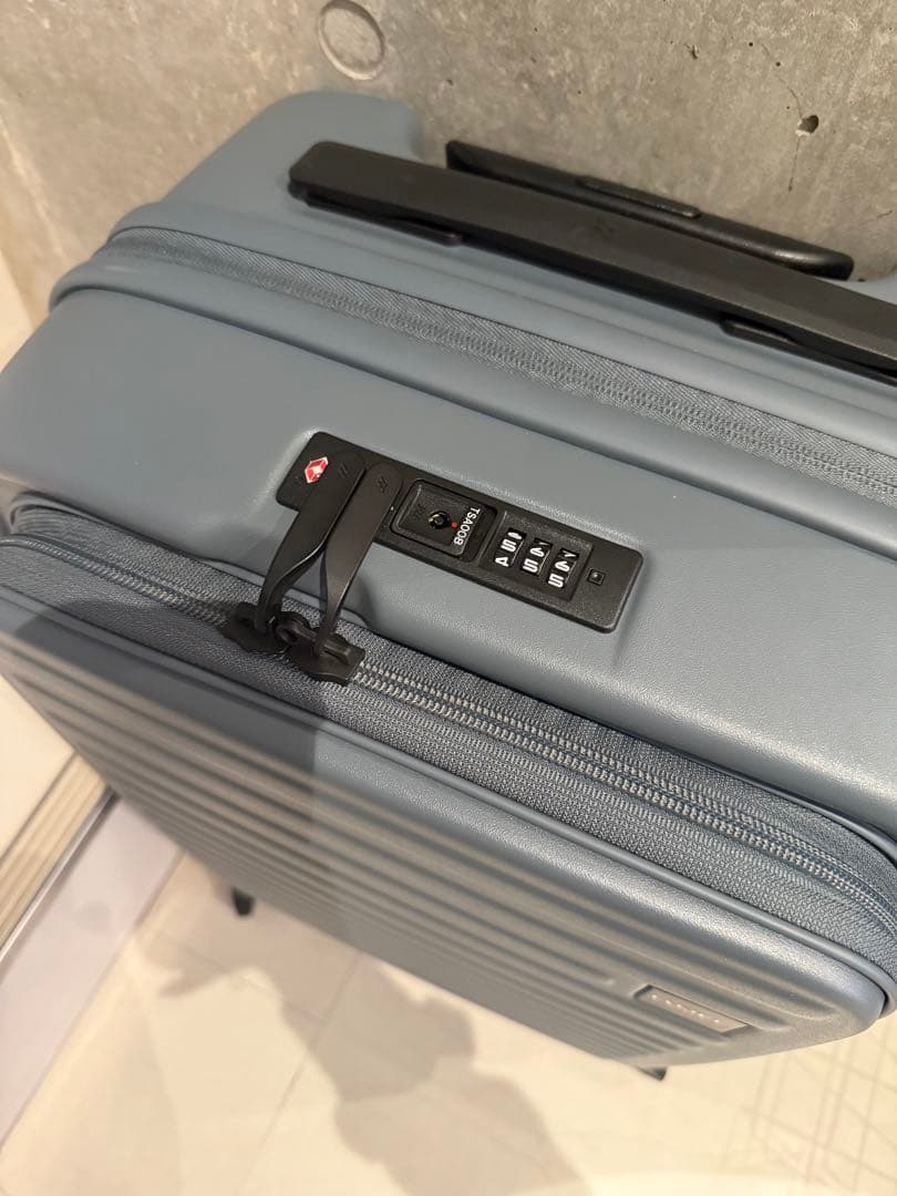 ユンユンさん専用LOJEL Cubo Smallキャリーケース