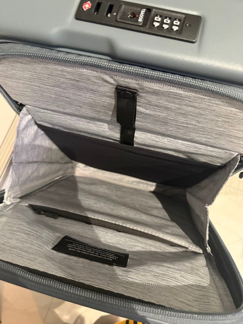 ユンユンさん専用LOJEL Cubo Smallキャリーケース