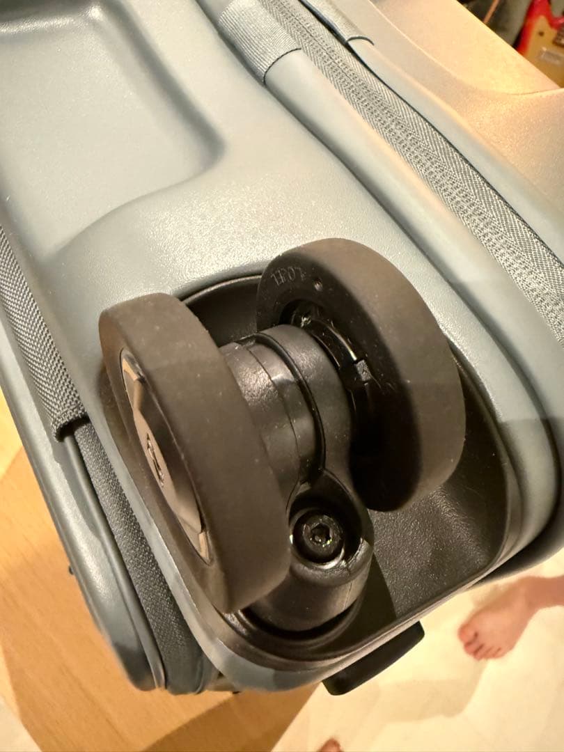 ユンユンさん専用LOJEL Cubo Smallキャリーケース