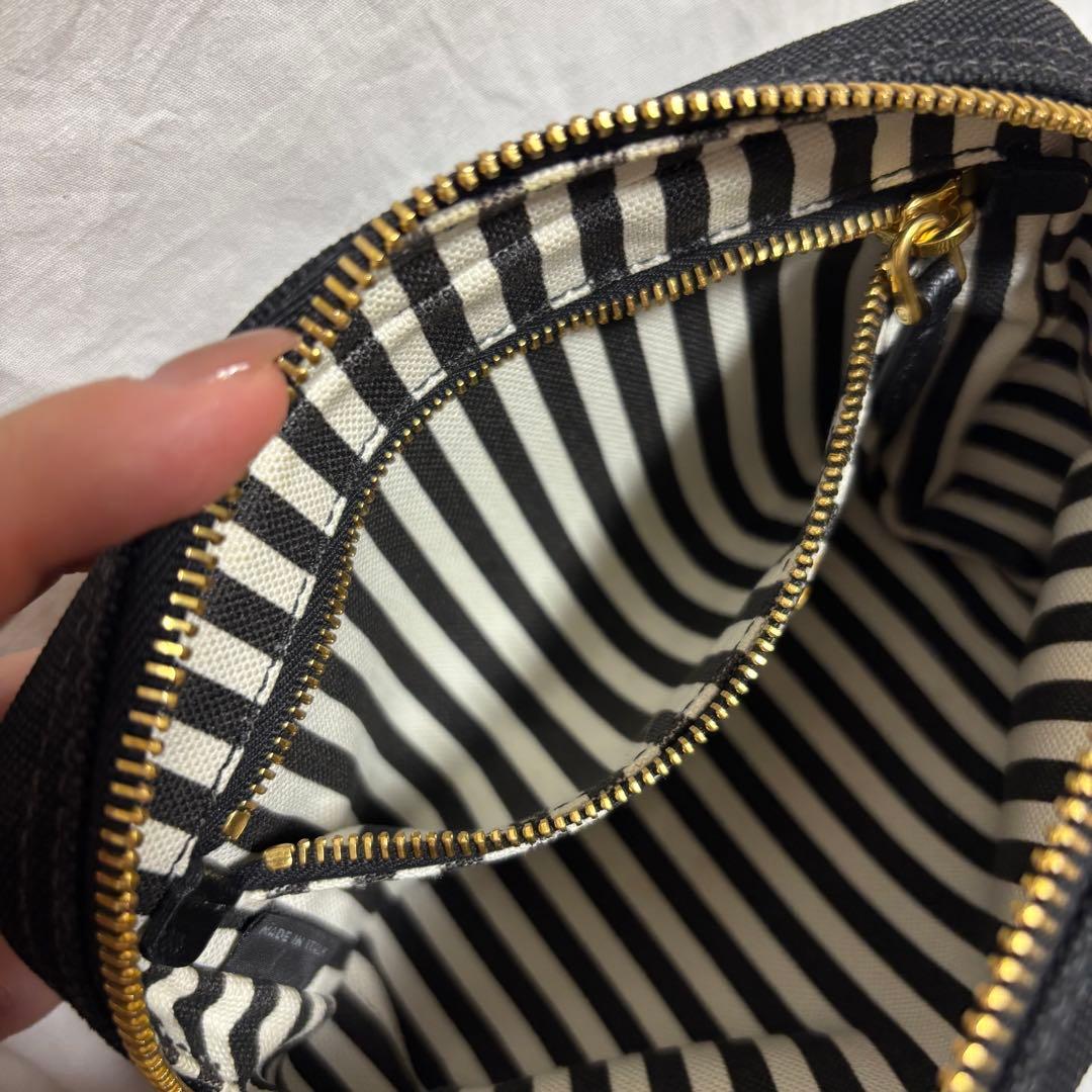 【美品】PRADA カナパ　コスメポーチ　ロゴポーチ