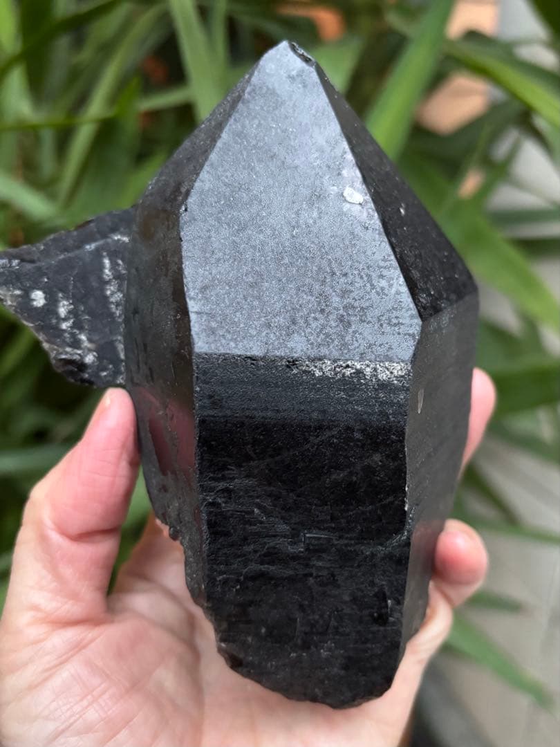 中国山東省産　モリオン　ポイント　850g 台座付　力強さ　天然石