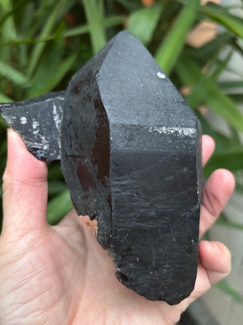 中国山東省産　モリオン　ポイント　850g 台座付　力強さ　天然石