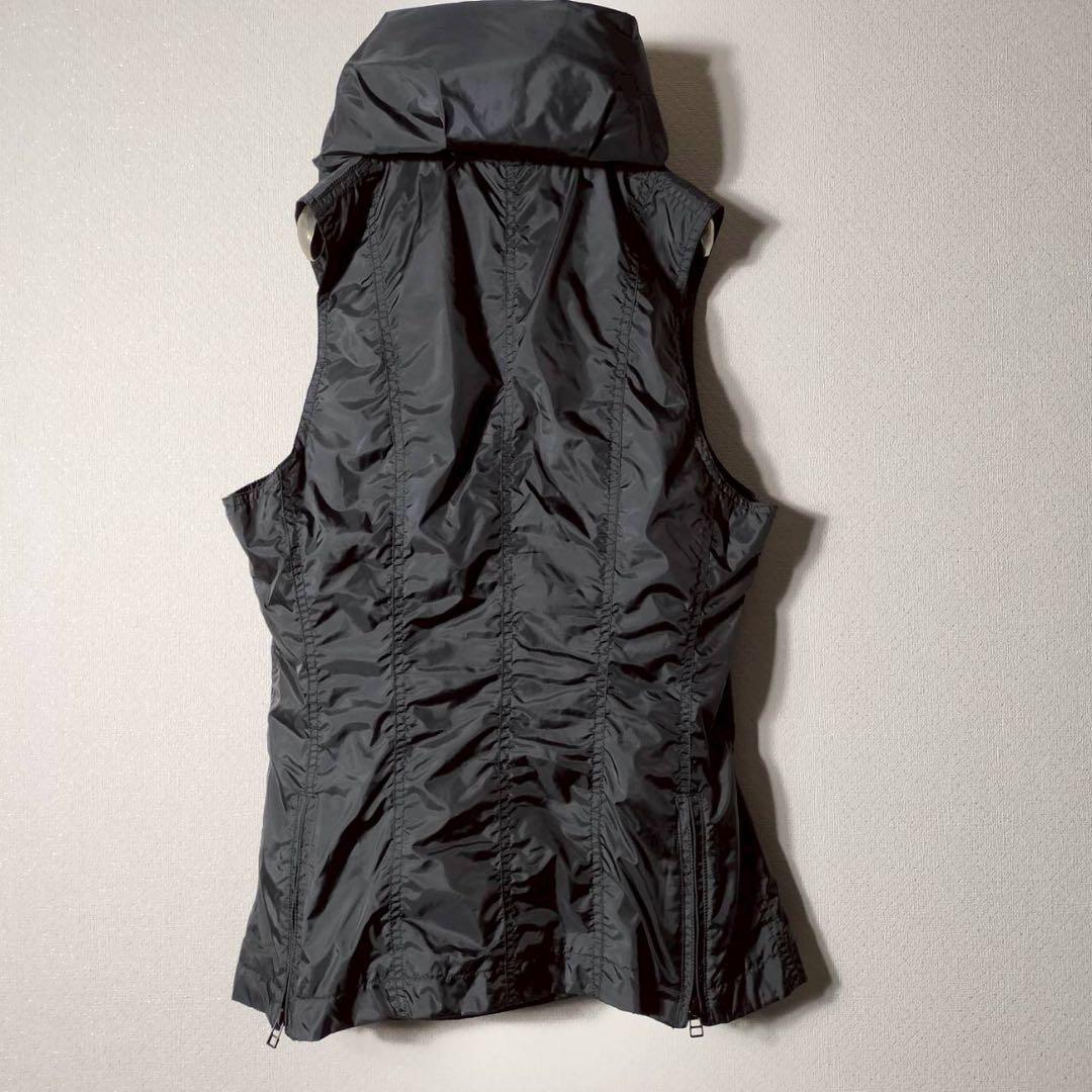 イッセイミヤケ パラシュートナイロンジャケット フード収納 中メッシュ　黒