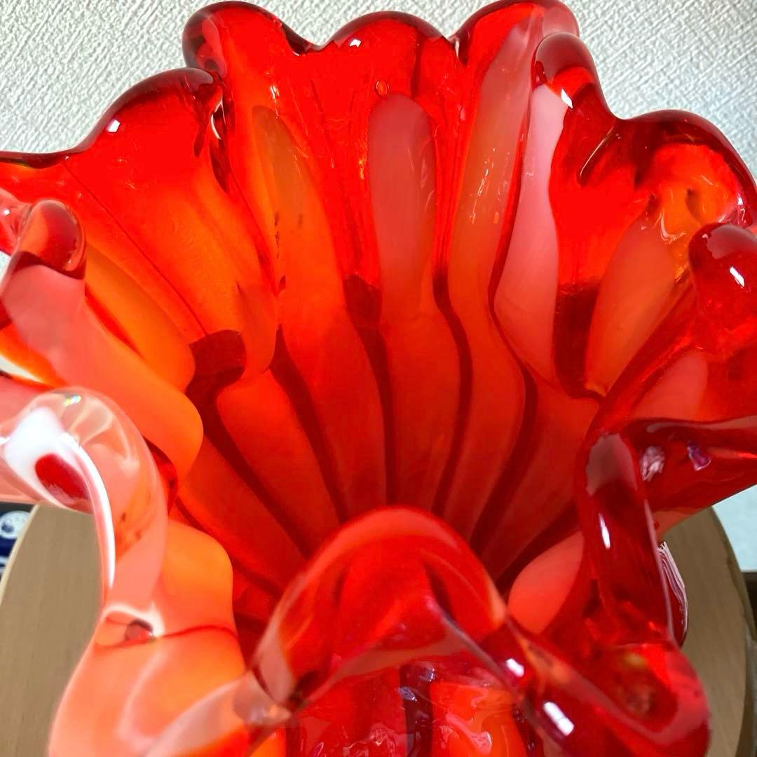 昭和レトロタジマクリスタル赤オーロラ加工チューリップ型花瓶