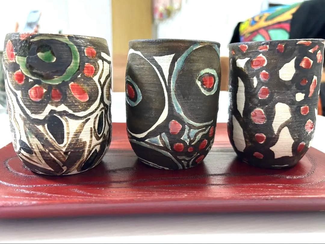 手作り陶器　小粋な色柄カップ 3個セット t.u 29ハンドメイド