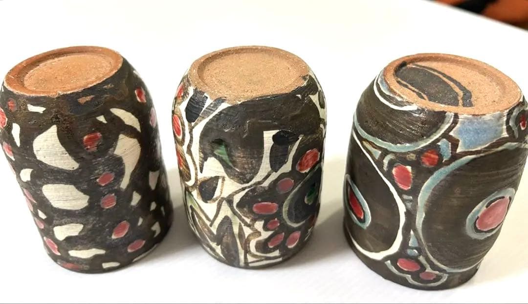 手作り陶器　小粋な色柄カップ 3個セット t.u 29ハンドメイド
