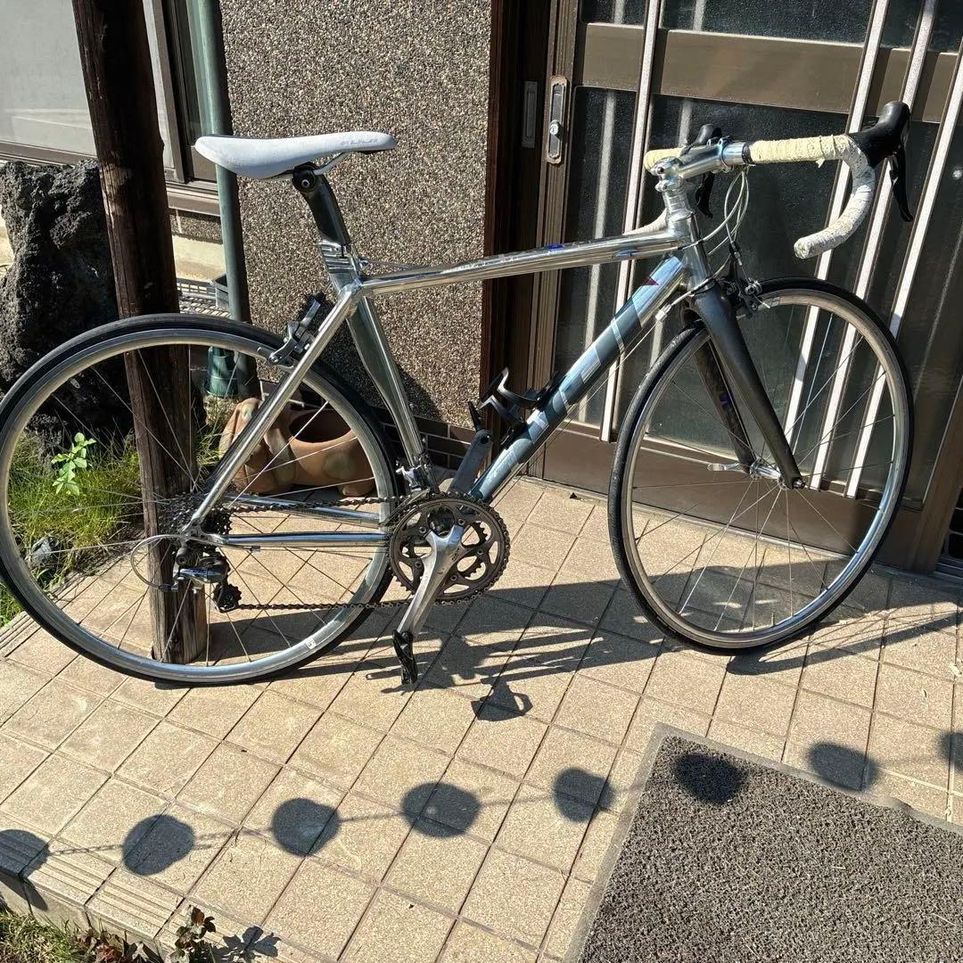 Fuji BARRACUDA 105 ロードバイク