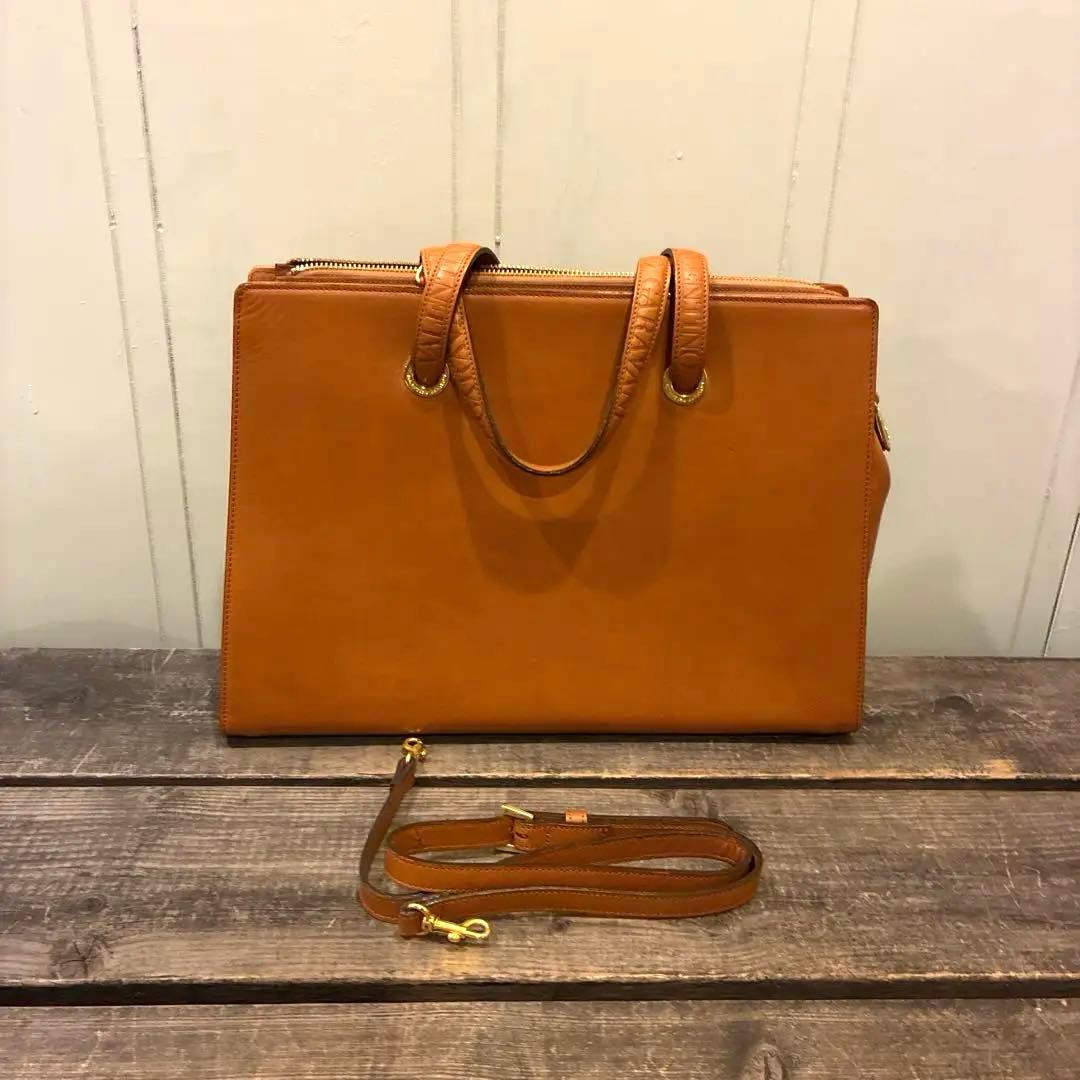 ヴァレンティノ レザー トート ショルダー　バッグ