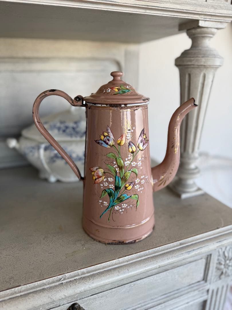 フランスアンティークエトワール社ミルクティー色チューリップ柄のホーローポット