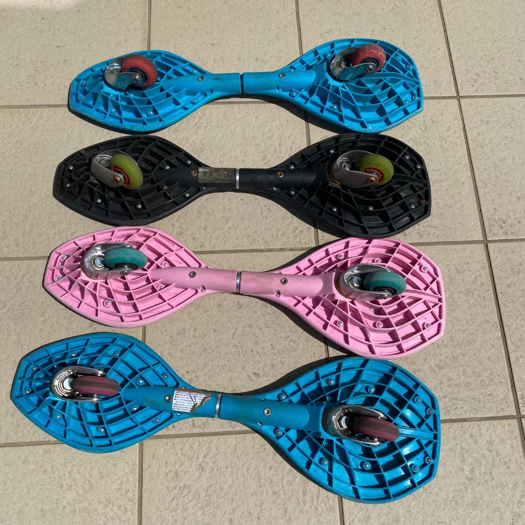 4個 リップスティック デラックス ミニ グラフィックデザイン ブレイブボード