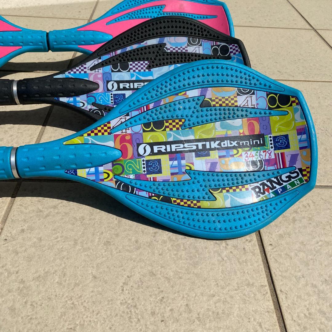 4個 リップスティック デラックス ミニ グラフィックデザイン ブレイブボード