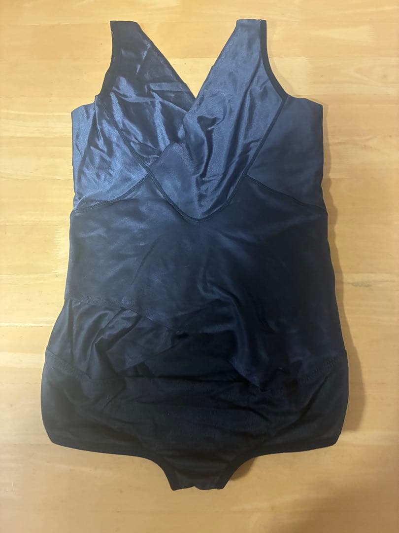 カーヴィシャスシリーズ2点SETレース装飾付きボディスーツ 黒と青