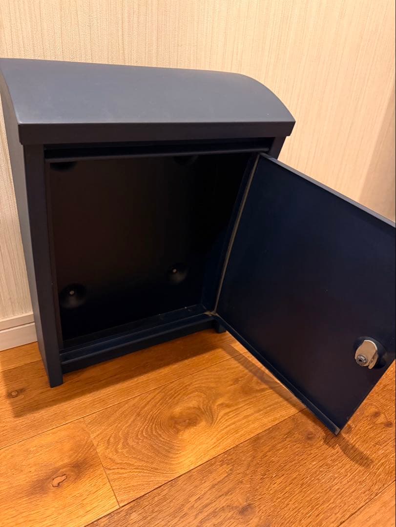 Penne ペンネ社 郵便ポスト STEELY 郵便受け 鍵付き 北欧系 壁掛け