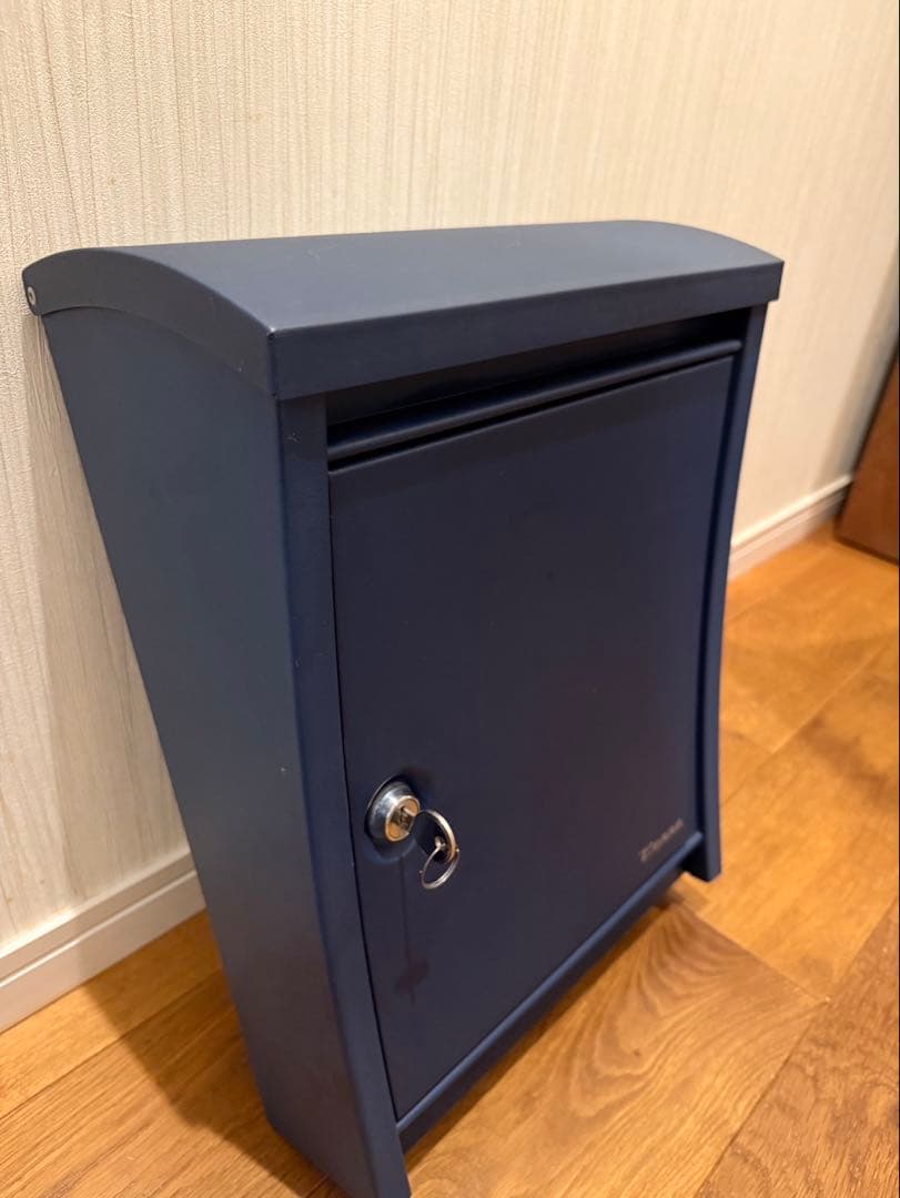 Penne ペンネ社 郵便ポスト STEELY 郵便受け 鍵付き 北欧系 壁掛け