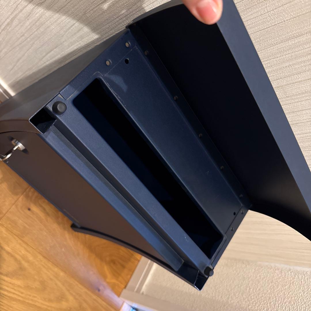 Penne ペンネ社 郵便ポスト STEELY 郵便受け 鍵付き 北欧系 壁掛け