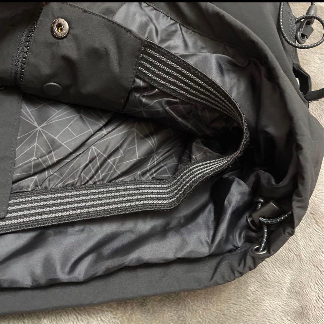 スノーボードウェアセット（ジャケット・パンツ・グローブ）