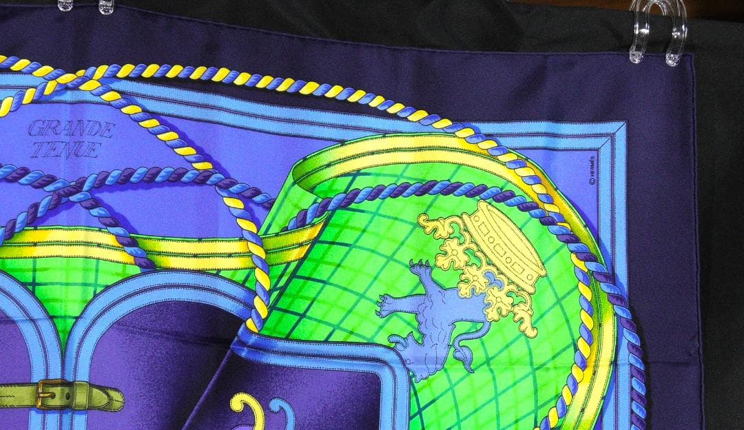 新品未使用品　HERMES エルメス　大判スカーフ　カレ90　 D532