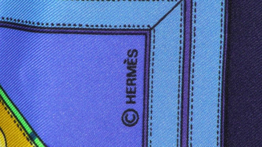 新品未使用品　HERMES エルメス　大判スカーフ　カレ90　 D532