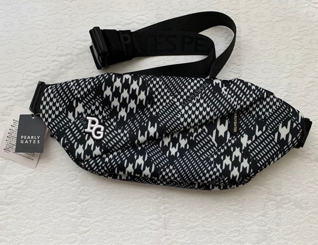 【PEARLY GATES】千鳥アーガイル柄 ショルダーポーチ