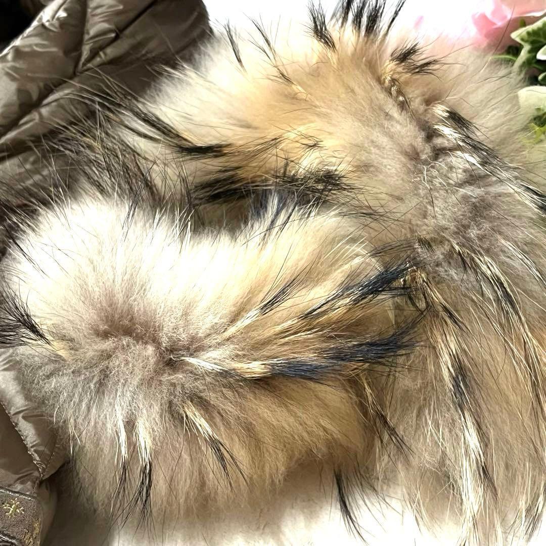 美品✨タトラス ポペナ ダウンコート ベージュ ラクーンファー フードベルト