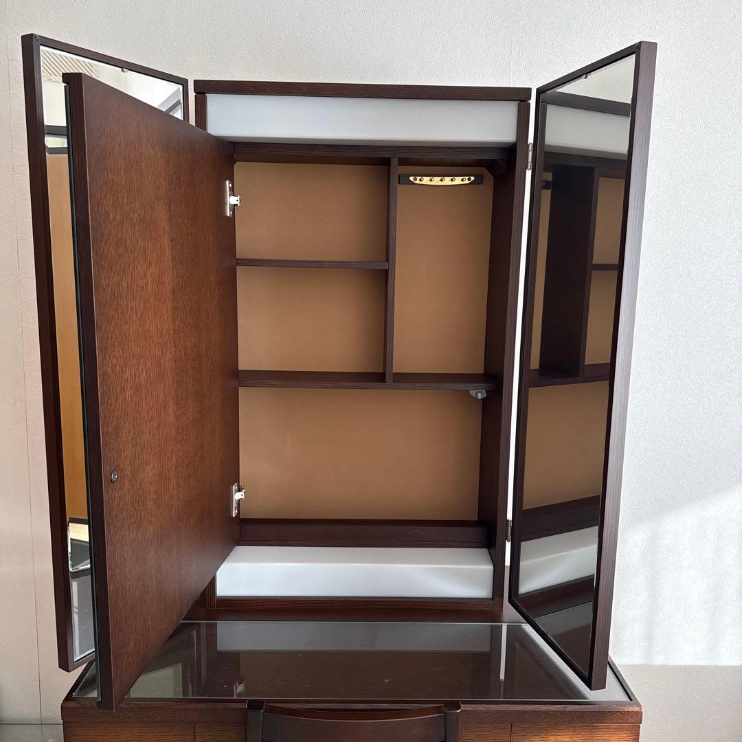 三面鏡ドレッサー