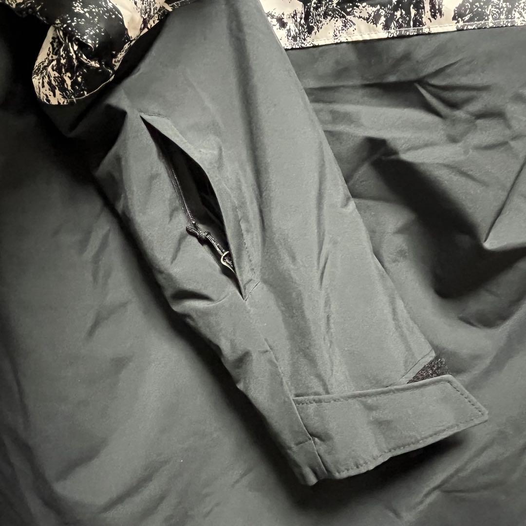 Columbia スノーボードジャケット 白/黒