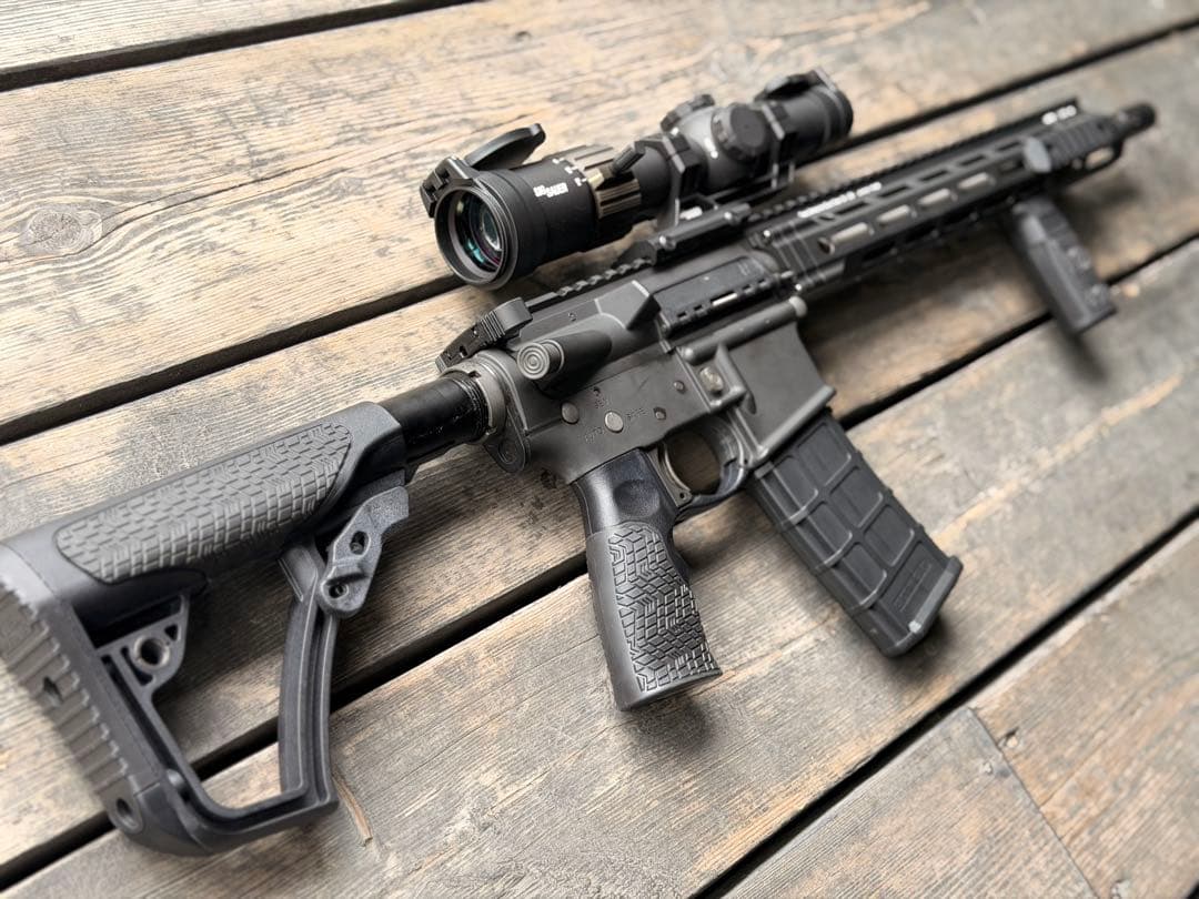 最安値！！【実物】SIG TANGO MSR 1-8x24 シグザウエルスコープ