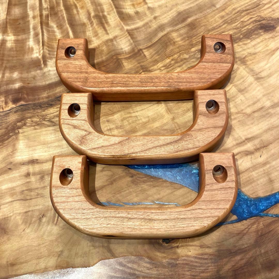 キャラバンE26 ブラックチェリーアシストグリップ　Ａピラー助手席天井3点セット