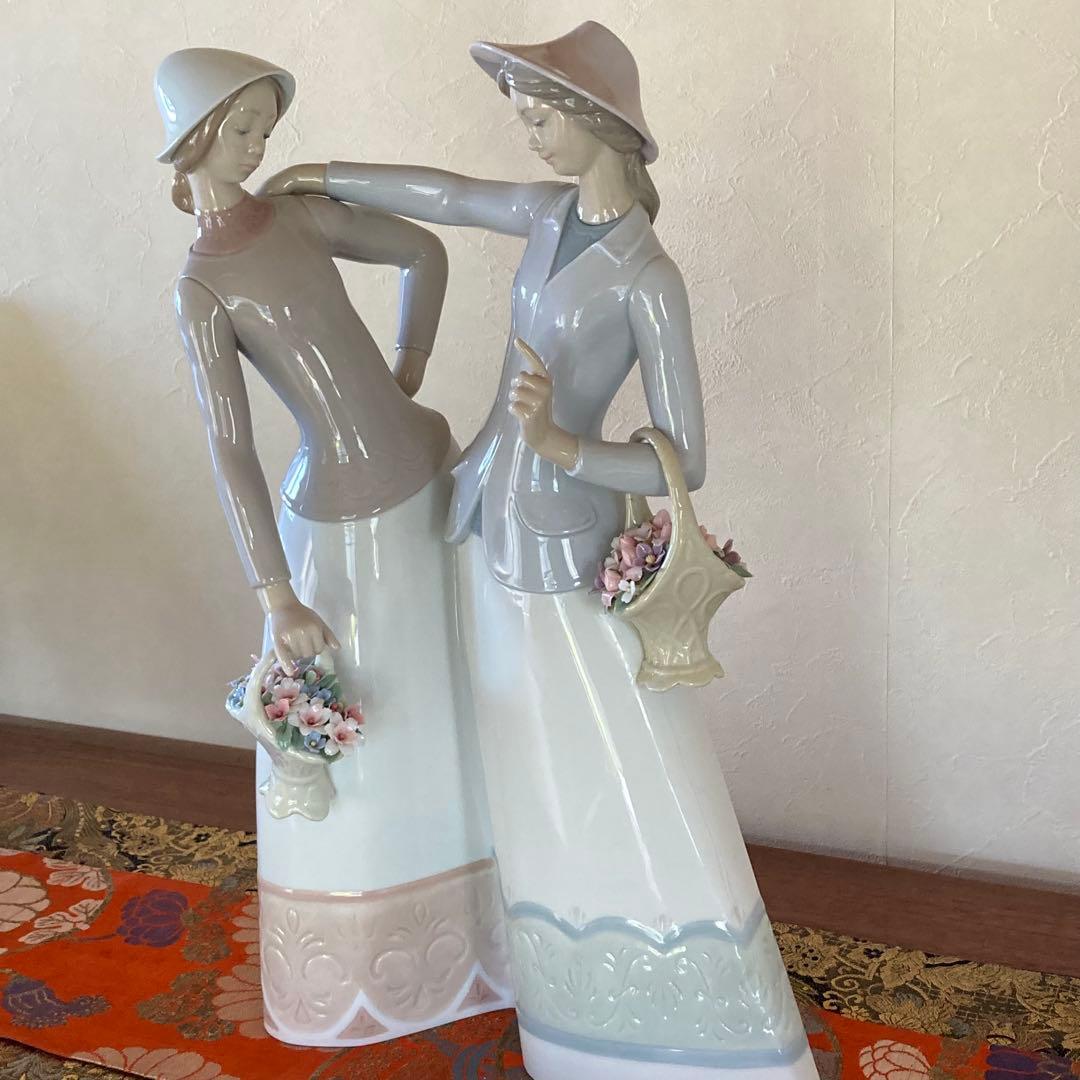 Ｌisa未使用　リアドロ仲良し2人