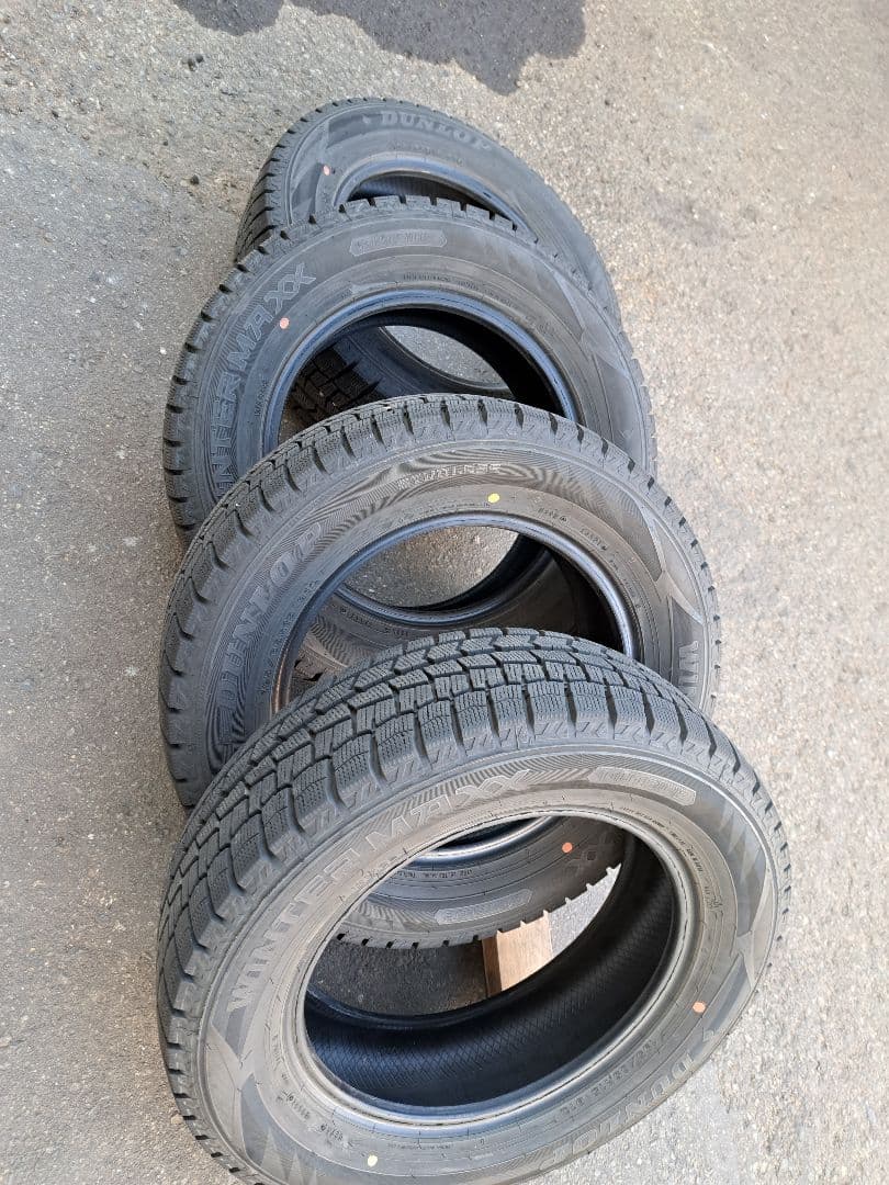 バリ山！195/65R15×4本信頼のダンロップ！ ウインターMAX送料￥300