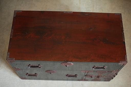 綺麗な丸金具庄内箪笥　扉付き　タンス　収納　古家具　古民家　時代家具