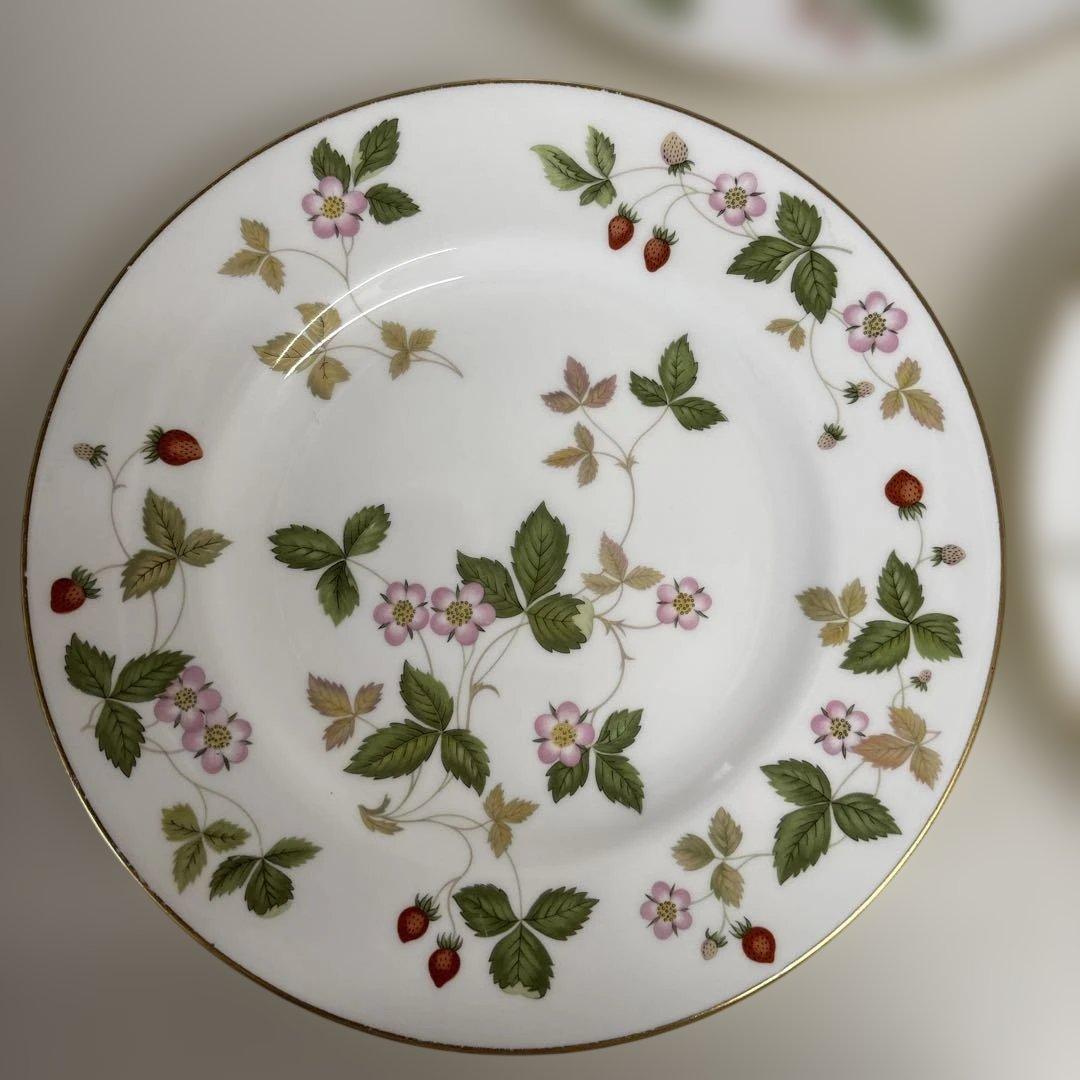 ウェッジウッド　ワイルドストロベリー　デザートプレート20.5cm 黒壺6枚