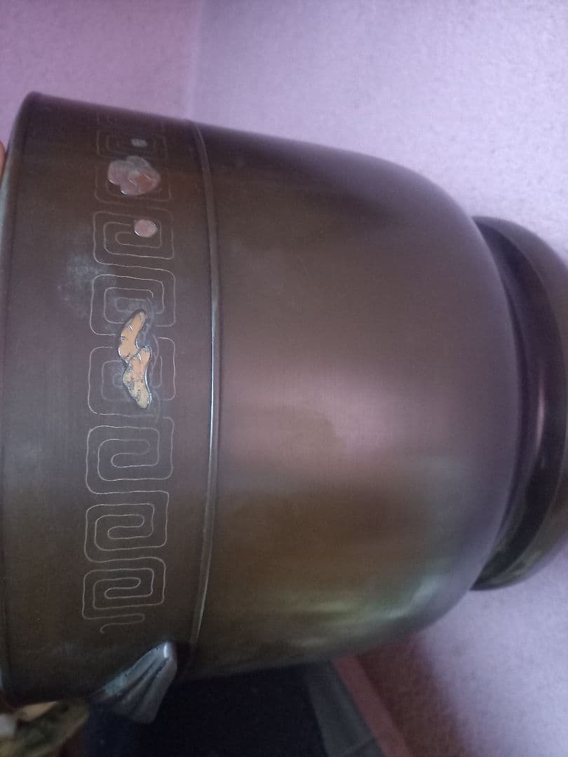 銅製品　火鉢ですよ！