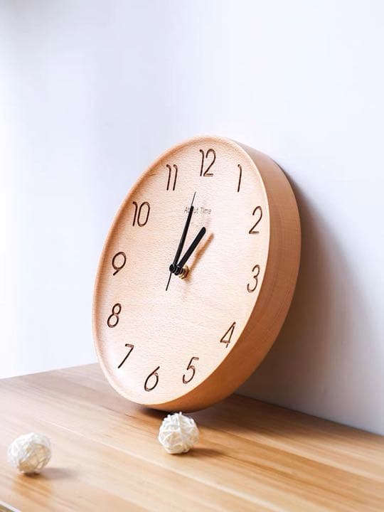 新品　高級で上質な天然木製 壁掛け時計