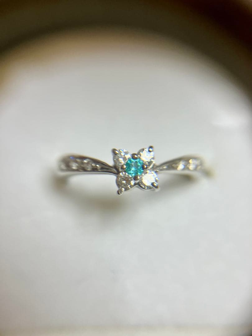 Y*U様 pt900＊パライバトルマリン＆ダイヤのフラワーデザインリングてす