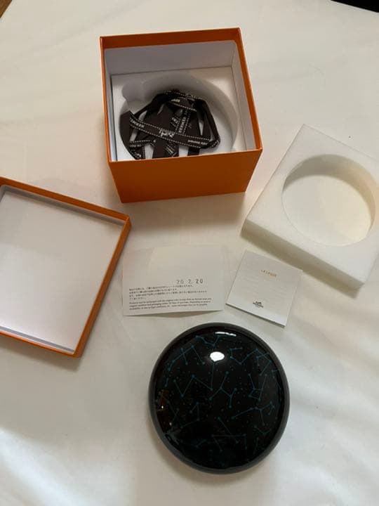 エルメス　小物入れ　丸形　木製　星座　12✖️5