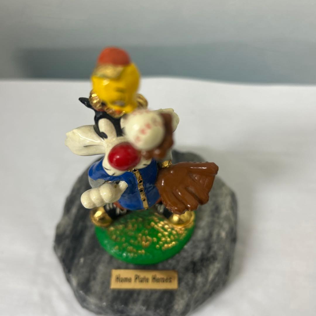 ワーナーブラザーズ　フィギュア