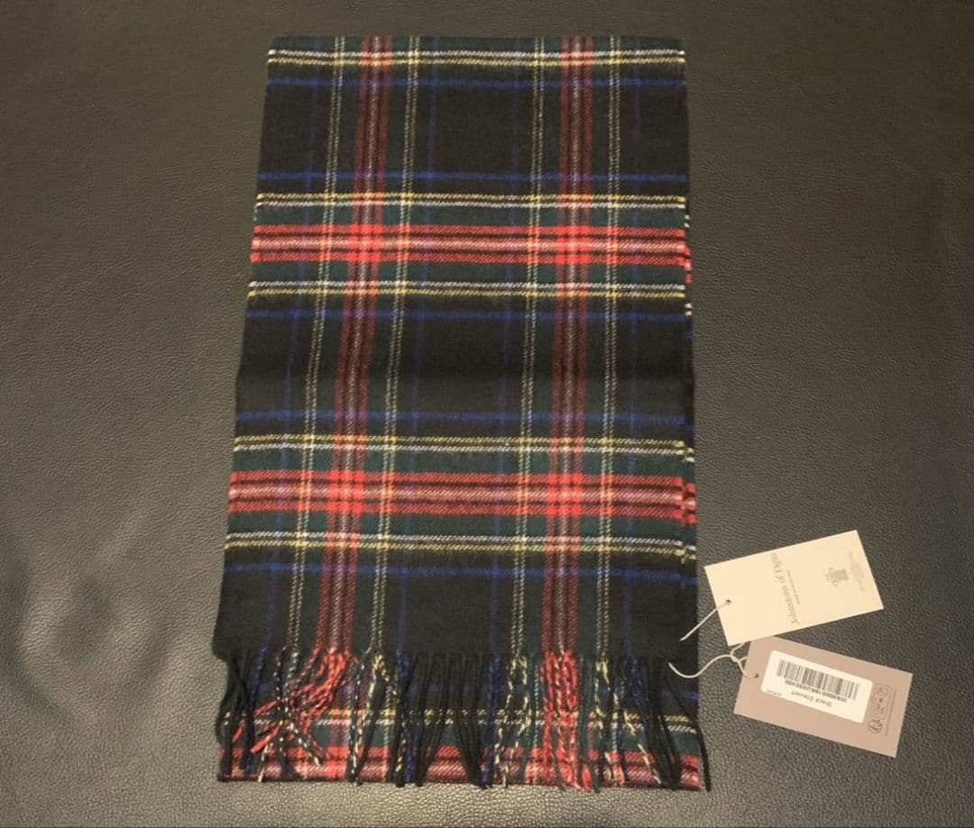 Johnstons of Elgin チェック柄マフラー