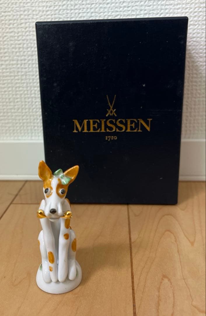 Meissen マイセン 干支シリーズ 戌　いぬどし　犬　フィギュリン
