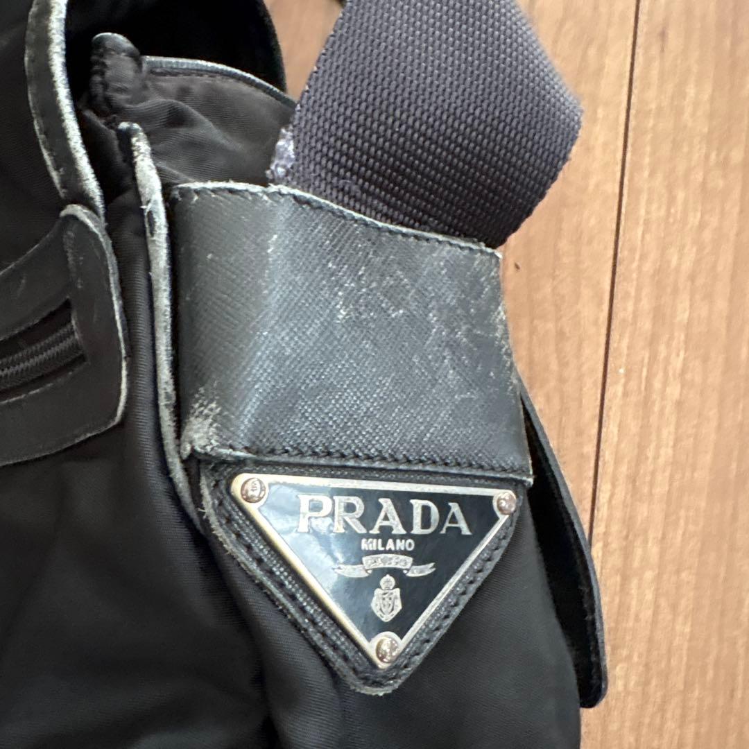本日21時までこの値段‼️PRADA 黒 メッセンジャーバッグ 調整可能ストラップ