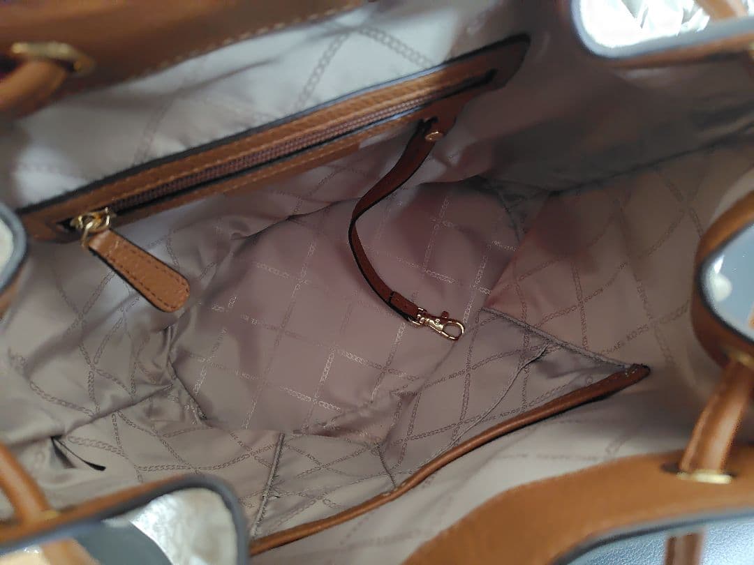 未使用　MICHEL KORS マイケルコース　リュック　バックパック　バッグ