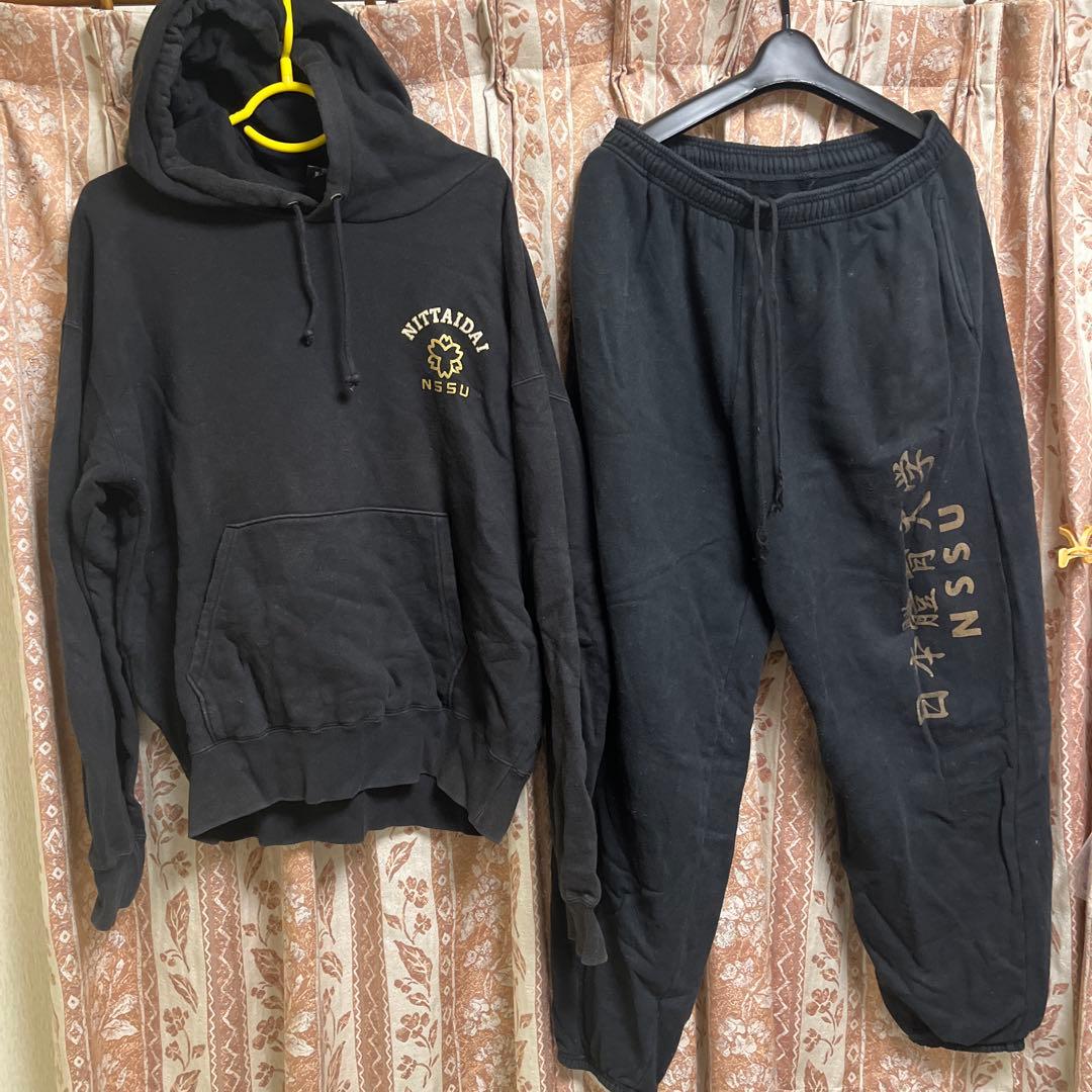 日本体育大学　スウェットパーカー　スウェットパンツ　上下セットアップ