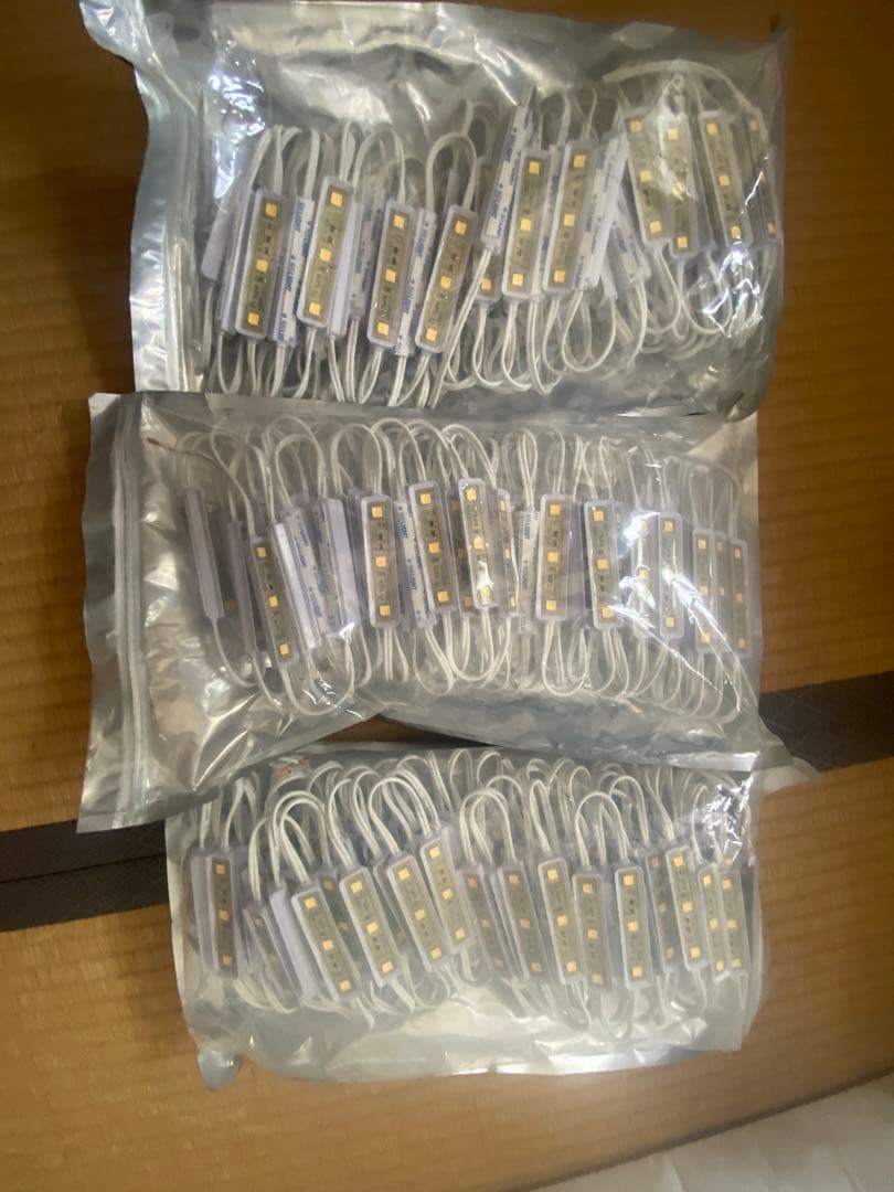 LEDモジュール　3球タイプ　12V 0.72W 電球色 300個