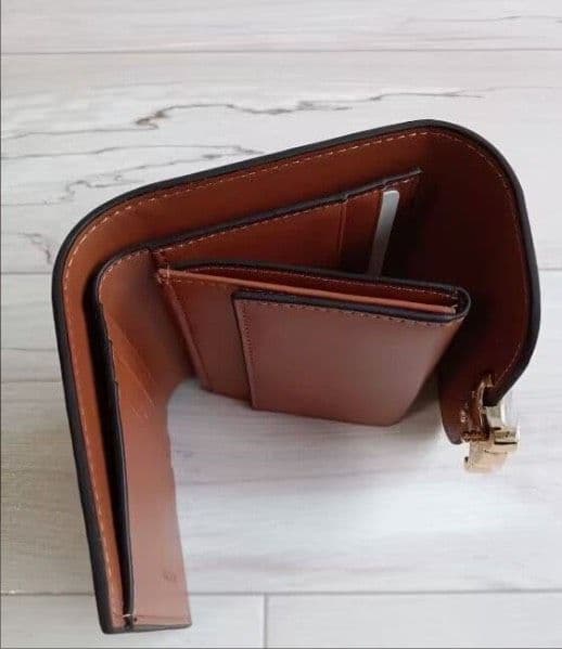 CELINEブラウンレザー 三つ折り財布