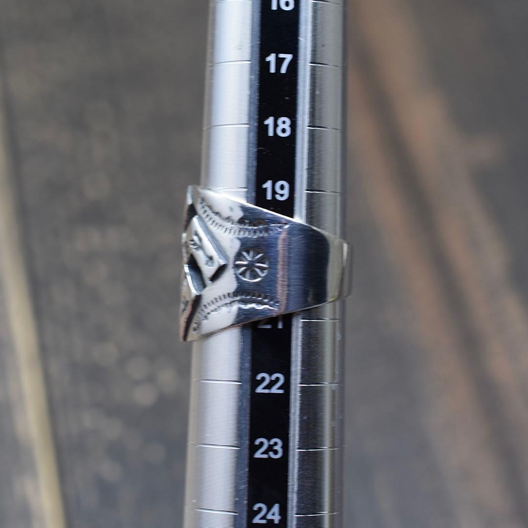 20号 シルバー925 カットアウト スワスティカ 卍 インディアンジュエリー