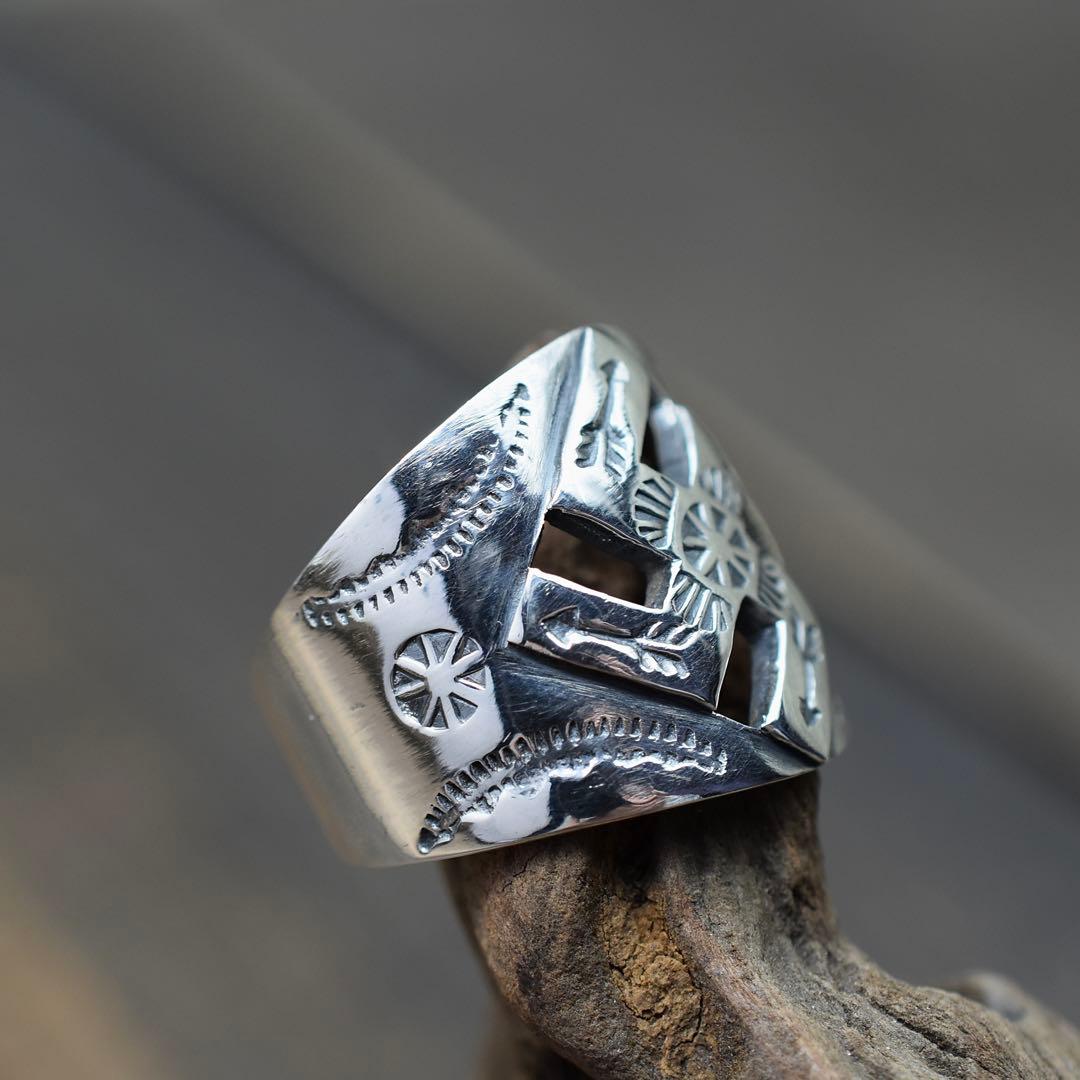 20号 シルバー925 カットアウト スワスティカ 卍 インディアンジュエリー