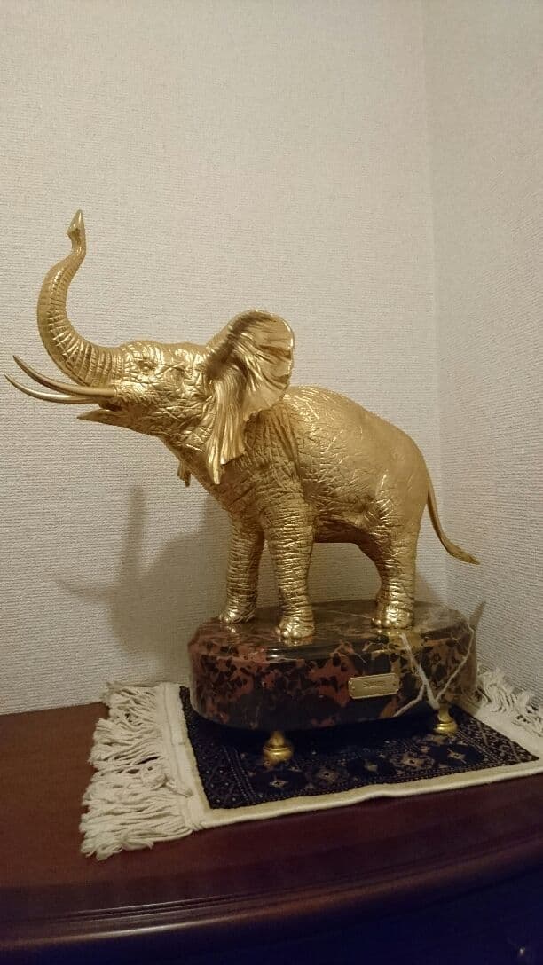 ブロンズ彫刻 象